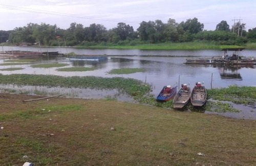 Uthai Thani House | Family-Friendly Baan Oei Erng - Rated 10/10 by Guests