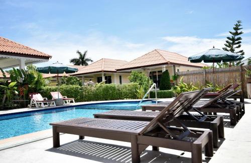 Hua Hin Resort | Family-Friendly Baan Opun Garden Resort with Pool & Hot Tub
