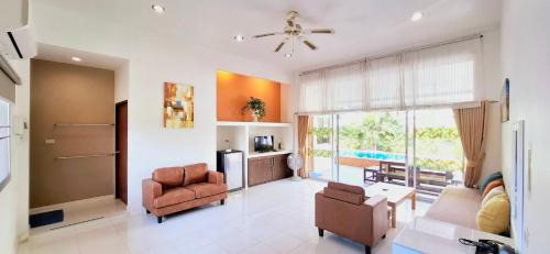 Pak Nam Pran House | Relax at Baan Pare: Pet-Friendly Oceanfront Oasis
