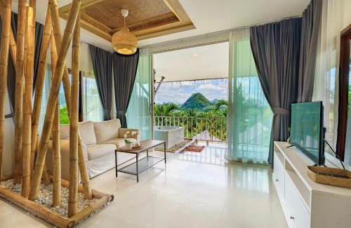 Krabi House | Romantic Villas with Jacuzzi and Mountain Views at Baan Phuvara