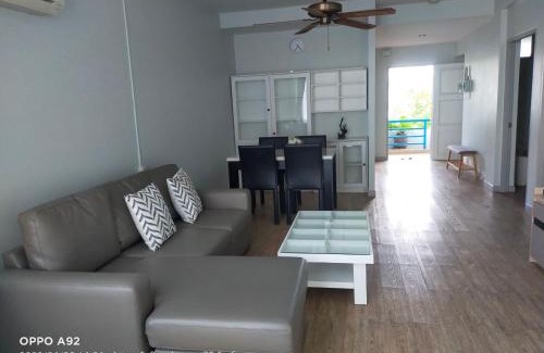 Hua Hin Apartment | Exceptional Baan Plerd Plern by Golf with Oceanfront Views