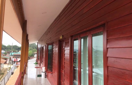 Chiang Khan Hotel | Affordable Family-Friendly Stay at Baan Plernphat 1