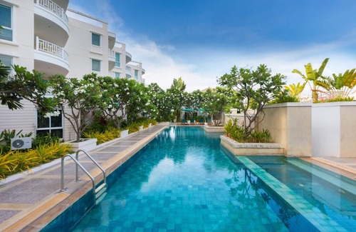 Khao Takiab Apartment | Sea View 2-Bedroom Apartment at Baan PooLom Resort