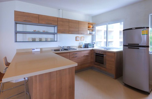 Khao Takiab Apartment | Inviting Baan PooLom 2-Bedroom Apt with Ocean View