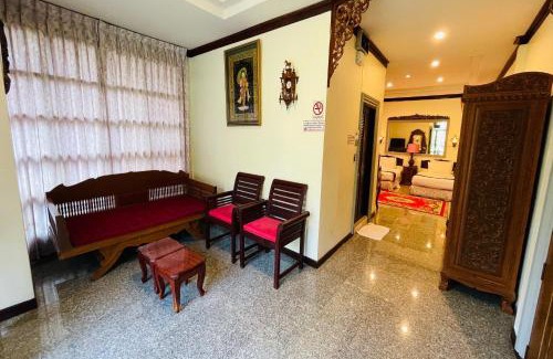Sai Yok Hotel | Discover Baan Rim Kwai Paerimnam Resort: Family-Friendly Retreat