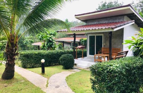 Ko Kood House | Pet-Friendly Baan Sangchan with Ocean View & Restaurant