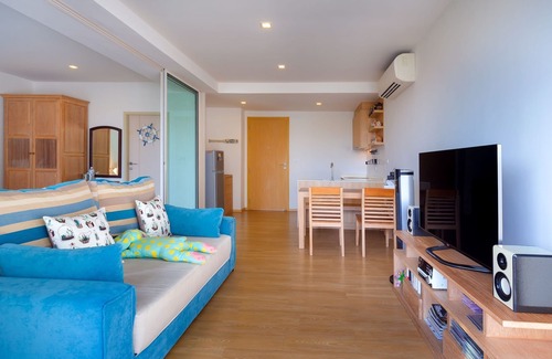 Cha-am Apartment | Inviting Baan SanKraam 1BR Apt with Pool and Ocean View