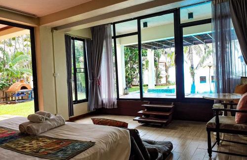 Pak Nam Pran Villa | Beachfront Baan SanSuk Pranburi with Pool & Ocean Views