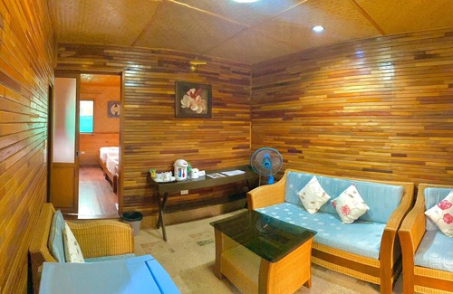 Wieng Hotel | Relax at Baan Soontree Resort with Pool and Family Amenities