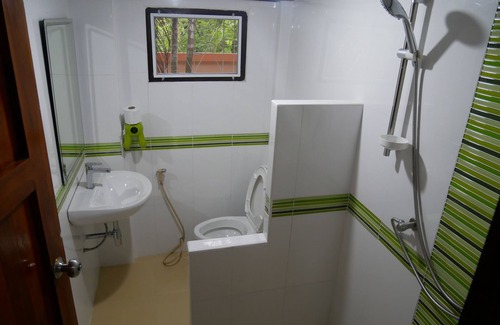 Uttaradit Hotel | Top-Rated Baan Suan Palm Resort with Family-Friendly Amenities
