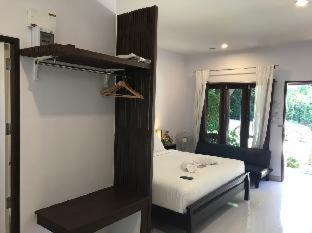 Ko Lanta Resort | Relax at Baan Suan Rim Klong Resort with Oceanfront Views
