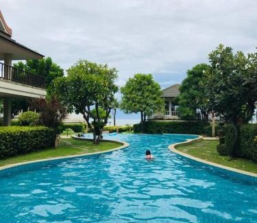 Cha-am House | Relax at Baan Talay Samran with Pool and Garden Views