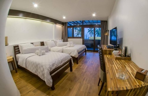 Saphli Hotel | Discover Baan Talay - Thungwualaen: Family-Friendly Retreat