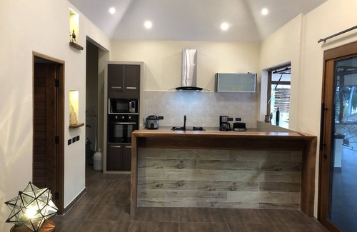 Hin Hong Villa | Beachside Baan Taolili: Perfect 3-Bedroom Villa Retreat
