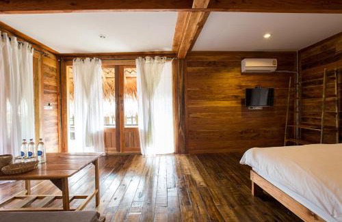 Khuan Khanun Hotel | Discover Baan Tonlamphu Pakpra: Family-Friendly Retreat