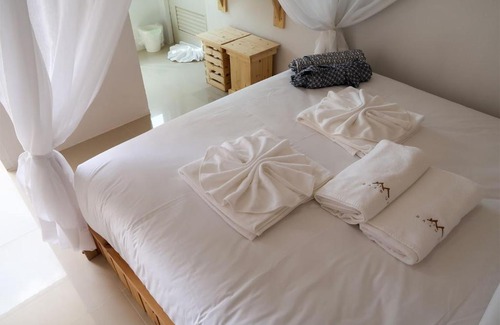 Phunphin Hotel | Convenient Stay at Baan URT Suratthani Airport Hotel
