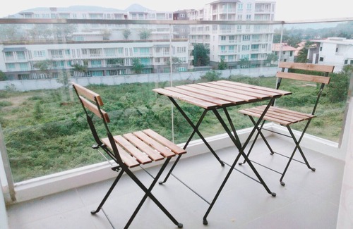 Nong Kae Condo | Guest Rated 9/10: Baan View Viman with Pool & Breakfast