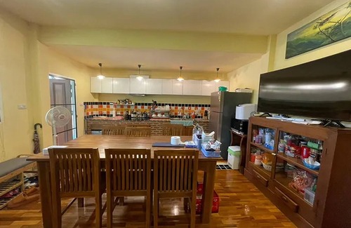 Hang Dong Villa | Discover Baan Wang Tarn: Family-Friendly with Breakfast Included