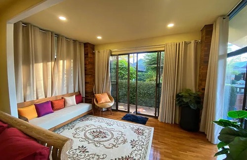 Hang Dong Villa | Discover Baan Wang Tarn: Family-Friendly with Breakfast Included