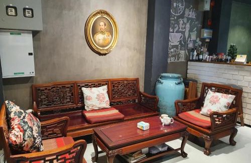 Bangkok City Centre Bed & Breakfast | Discover Baan Wualamphong: Pet-Friendly and Highly Rated