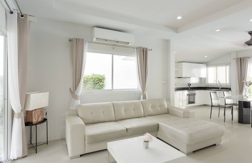 Pa Klok Villa | Relax at BaanPromphun Pool Villa with Private Pool & Breakfast