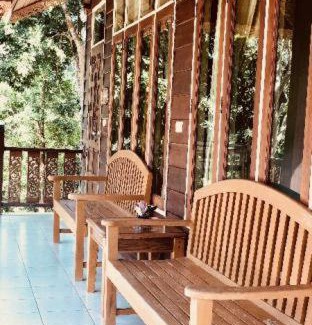 Tha Sao Resort | Cozy Baanpufa Resort: Pet-Friendly Retreat with Breakfast