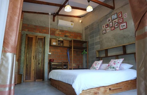 Chian Yai House | Pet-Friendly Retreat at BaanRaiChayKhaoFarmStay