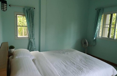 Khuekkhak House | Scenic Baansuan Khaolak: Guest Rated 9/10 Experience