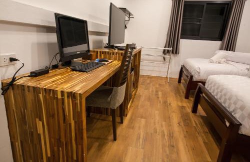 Saphli Hotel | Discover Baantalay Thungwualaen: Family-Friendly Retreat