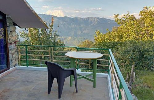 Pithoragarh House | Family-Friendly BAANZ CABIN - Guest Rated 9.7/10 Stay