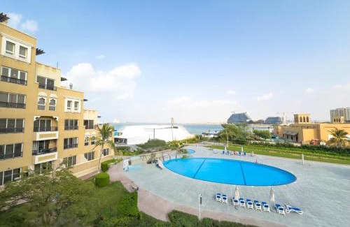 Ras Al Khaimah Apartment | Discover Bab Al Bahr Residence - Family-Friendly Retreat