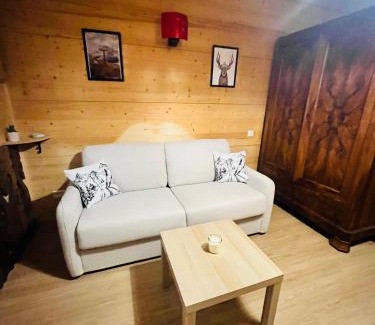 Premanon Apartment | Cozy Babaute 7 Studio at the Foot of the Slopes