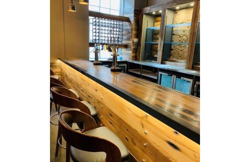 City Centre Glasgow Hotel | Experience Comfort at Babbity Bowsters - Family Friendly Stay