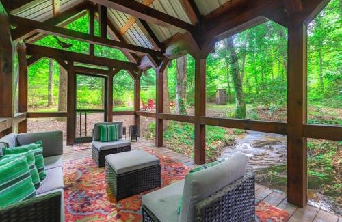Foxfire Estates House | Relax at Babbling Brook - 10 Minutes to Downtown Blue Ridge
