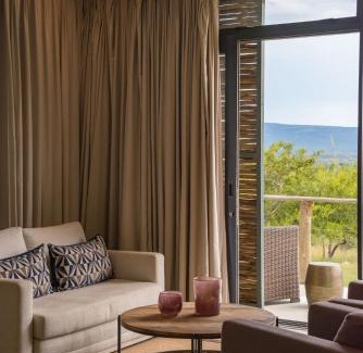 Rooiberg Cabin | Discover Babirwa Golf and Bush Lodge: Top-Rated Oasis