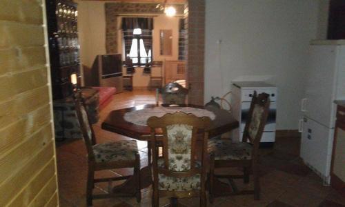 Felsotold House | Relax at Bableves Vendégház with Hot Tub & Pet-Friendly Stay