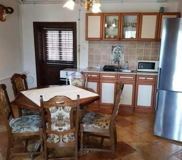 Felsotold House | Relax at Bableves Vendégház with Hot Tub & Pet-Friendly Stay