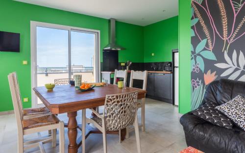 Saint-Come-de-Fresne Apartment | Oceanfront Retreat: Babord with Terrace & Sea View