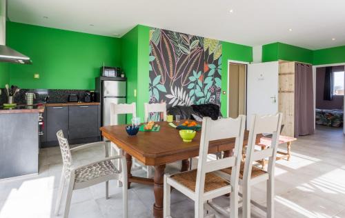Saint-Come-de-Fresne Apartment | Oceanfront Retreat: Babord with Terrace & Sea View