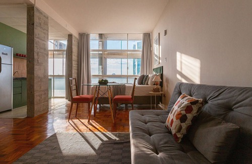 Republica House | Pet-Friendly Babosa Studio with Kitchen on 25th Floor