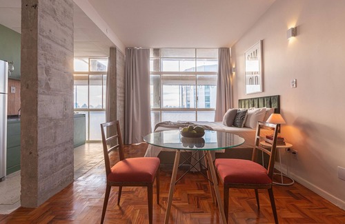 Republica House | Pet-Friendly Babosa Studio with Kitchen on 25th Floor
