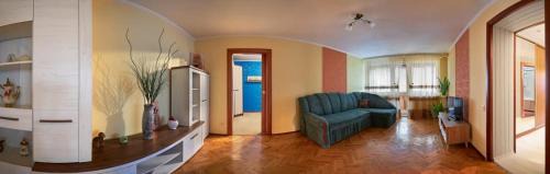 Rivne Apartment | Budget-Friendly Babylon Apartments Near Maidan - Child Friendly