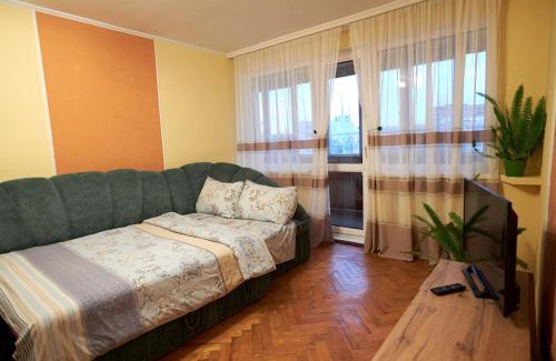 Rivne Apartment | Budget-Friendly Babylon Apartments Near Maidan - Child Friendly