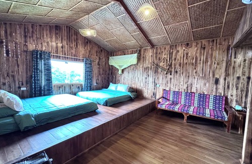 Bac Ha Cabin | Discover Comfort at Bac Ha Charm Stay with Breakfast Included