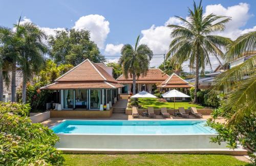 Bophut Villa | Pet-Friendly Bacaya Beachfront Villa with Ocean View