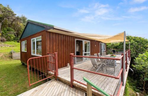 Oakura House | Relax at Bach - Family-Friendly Oakura Holiday Home