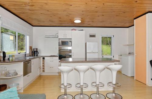 Oakura House | Relax at Bach - Family-Friendly Oakura Holiday Home