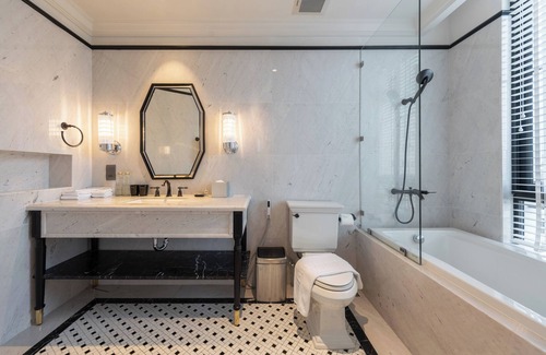 Phuong 6 Hotel | Discover Bach Suites Saigon: 4-Star Elegance Awaits