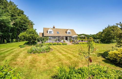 Hundon House | Discover Bachelors Lodge in Clare: Family & Pet Friendly Stay