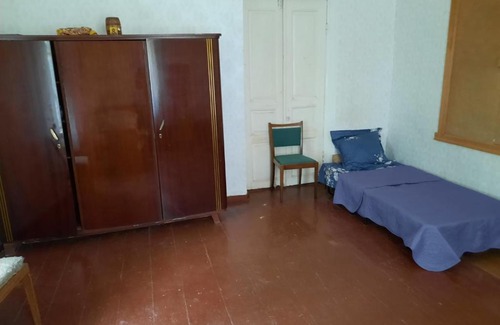 Kutaisi House | Budget-Friendly Stay at BACK 80s - Pet Friendly Escape